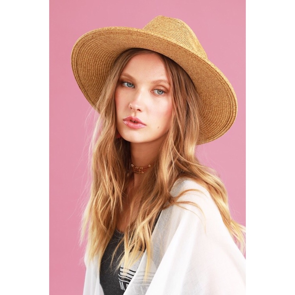 Straw Panama Hat With Faux Leather Belt - Picture 3 of 8